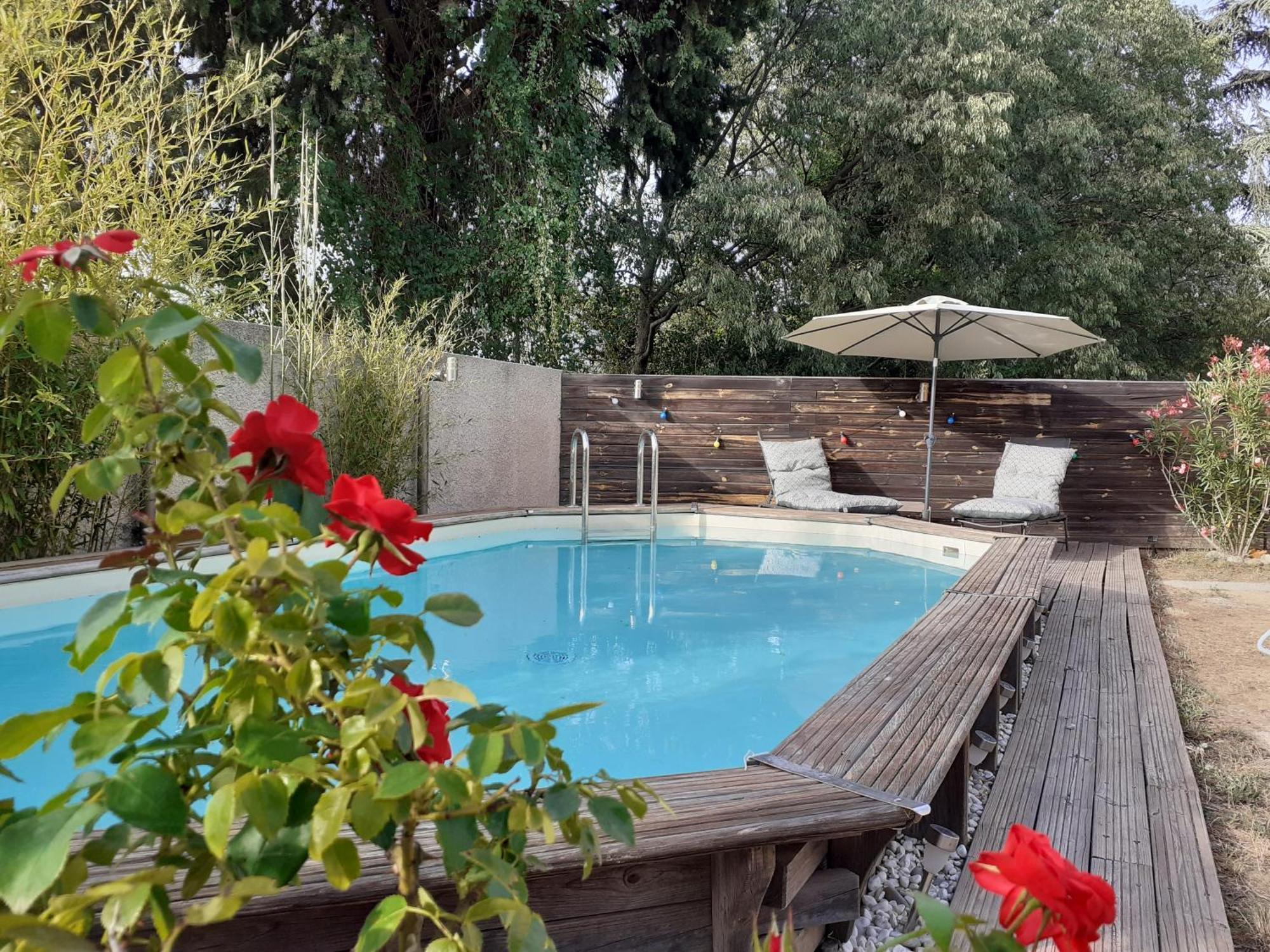 Location Saisonniere Avec Piscine Et Terrasse Au Pied Du Luberon Ξενοδοχείο Lauris Εξωτερικό φωτογραφία