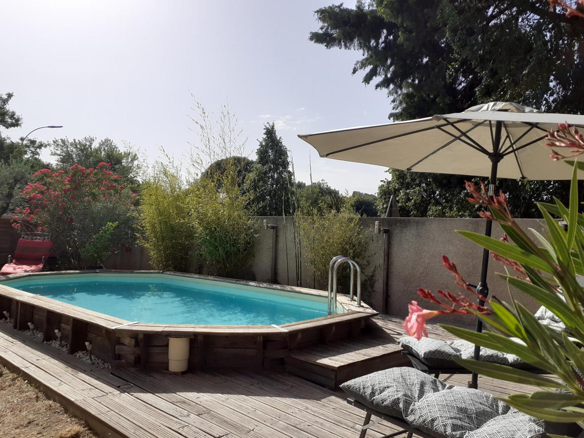 Location Saisonniere Avec Piscine Et Terrasse Au Pied Du Luberon Ξενοδοχείο Lauris Εξωτερικό φωτογραφία